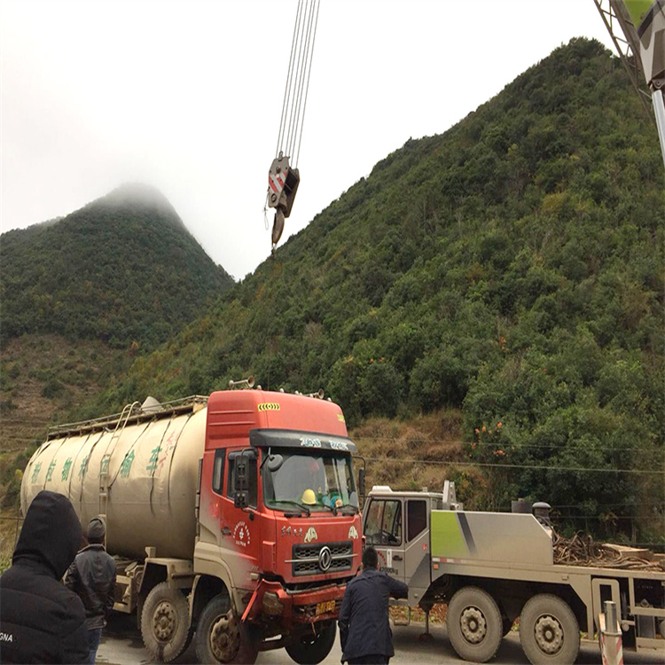 屯溪道路救援大型车辆吊装